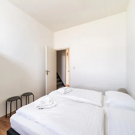 Spacious In With Garden Ferienhaus