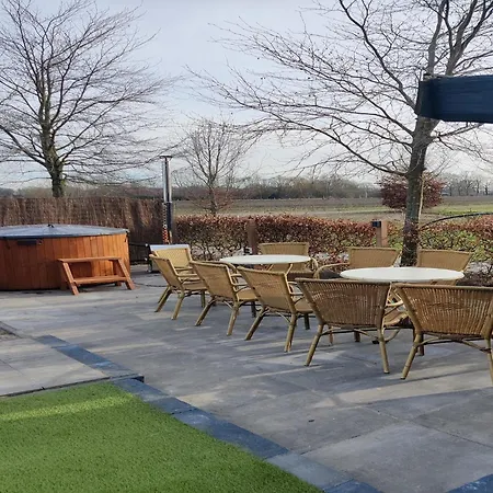 Spacious In With Garden Holiday home
