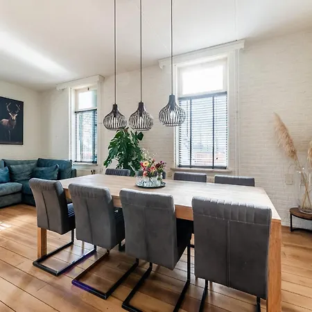 Hébergement de vacances Spacious In With Garden